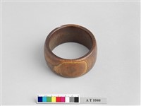 藏品(象牙腕飾)的圖片